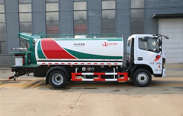 環(huán)衛(wèi)噴灑車(chē)