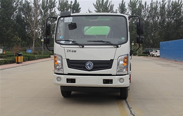 吸污車